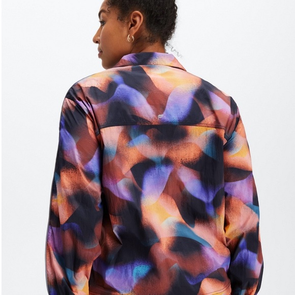 Oversized Flyweight Windbreaker - Picture 2 of 8